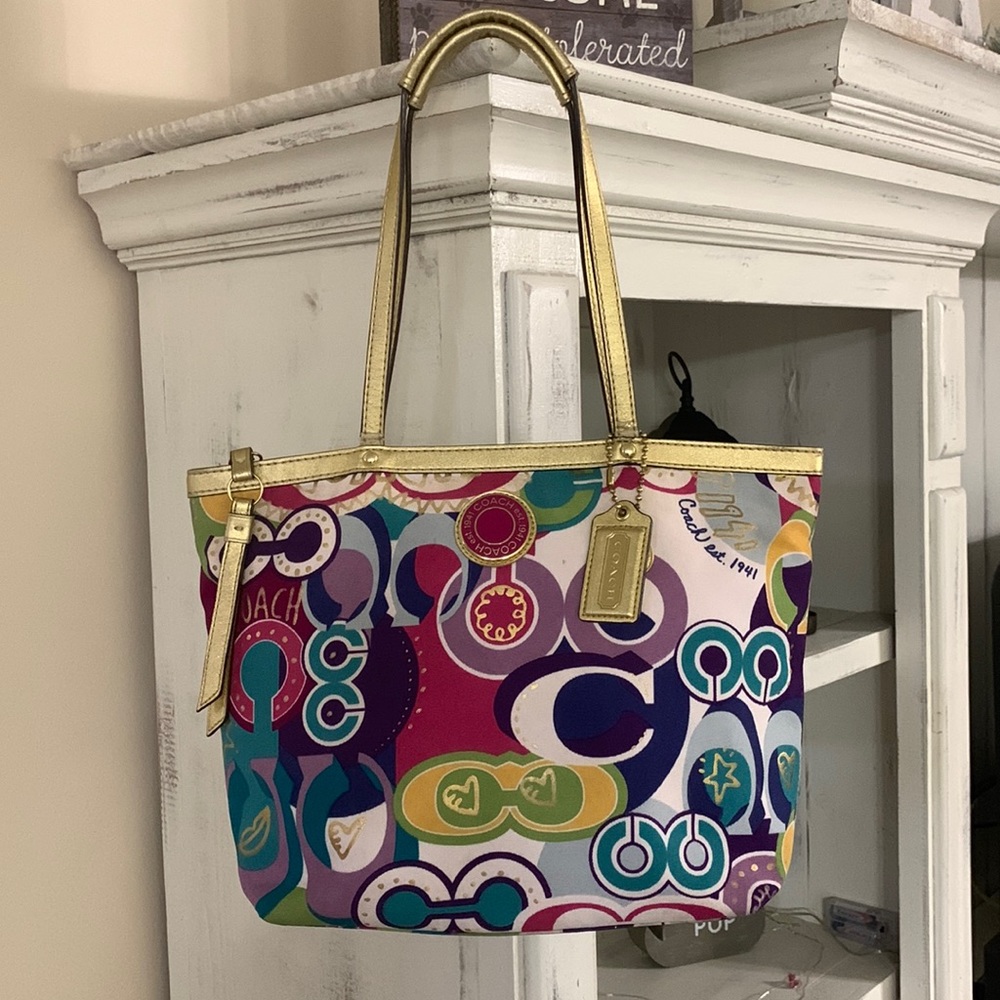 Women’s Coch Purse- Style #M1205-F19434